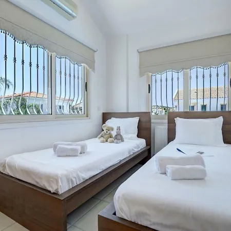 Villa Blue Sea *