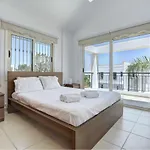 Villa Blue Sea
