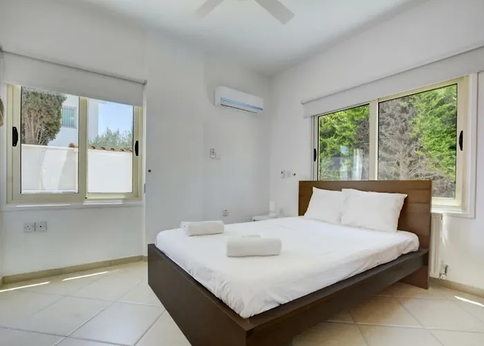 Blue Sea Villa Protarász